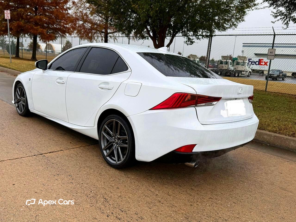 Lexus IS 2014