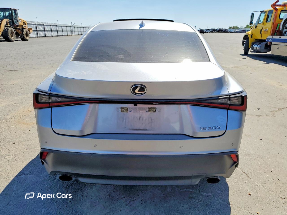 Lexus IS 2023