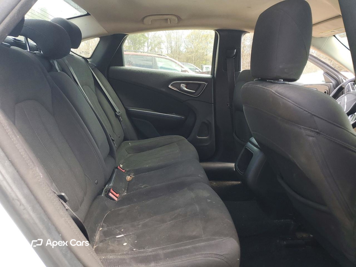 Chrysler 200 2015