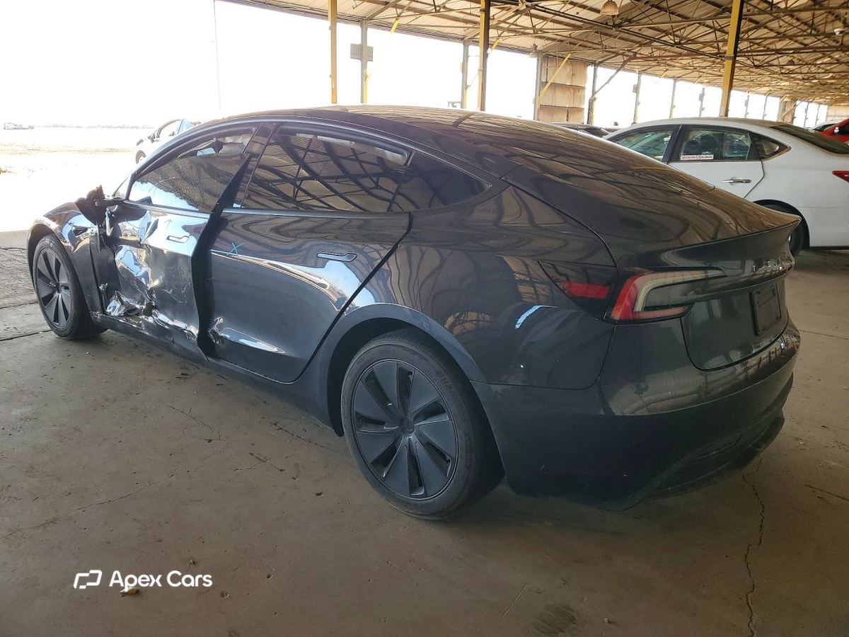 Tesla Model 3 2024