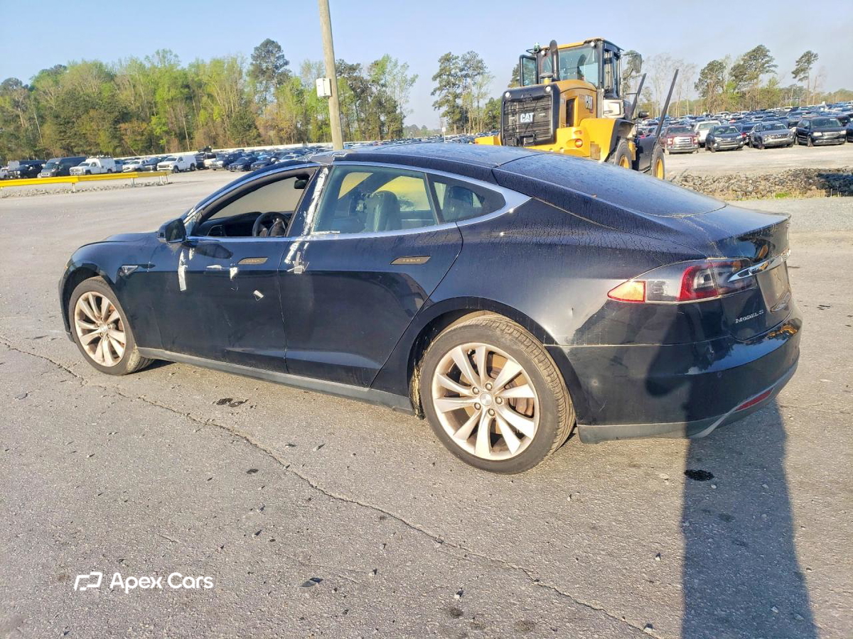 Tesla Model S 2016