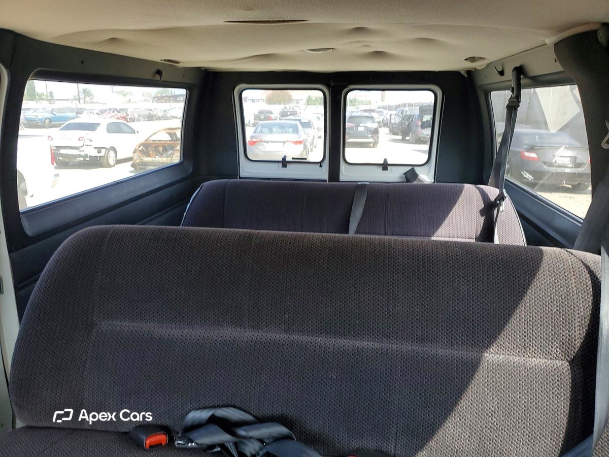 Dodge RAM Van 2002