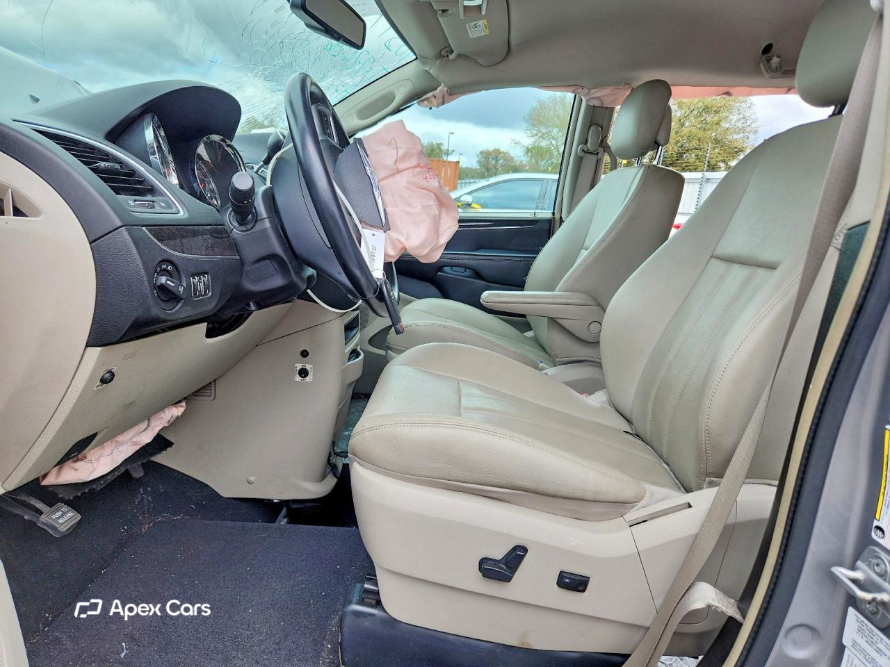 Chrysler Voyager 2013