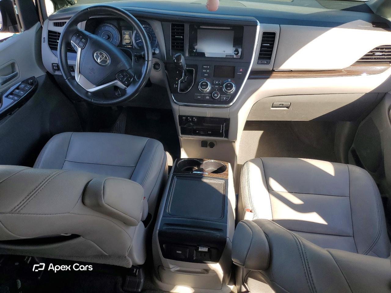 Toyota Sienna 2015