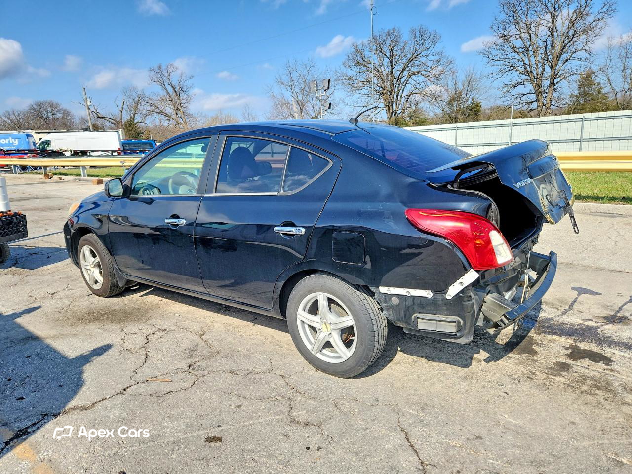 Nissan Versa 2012
