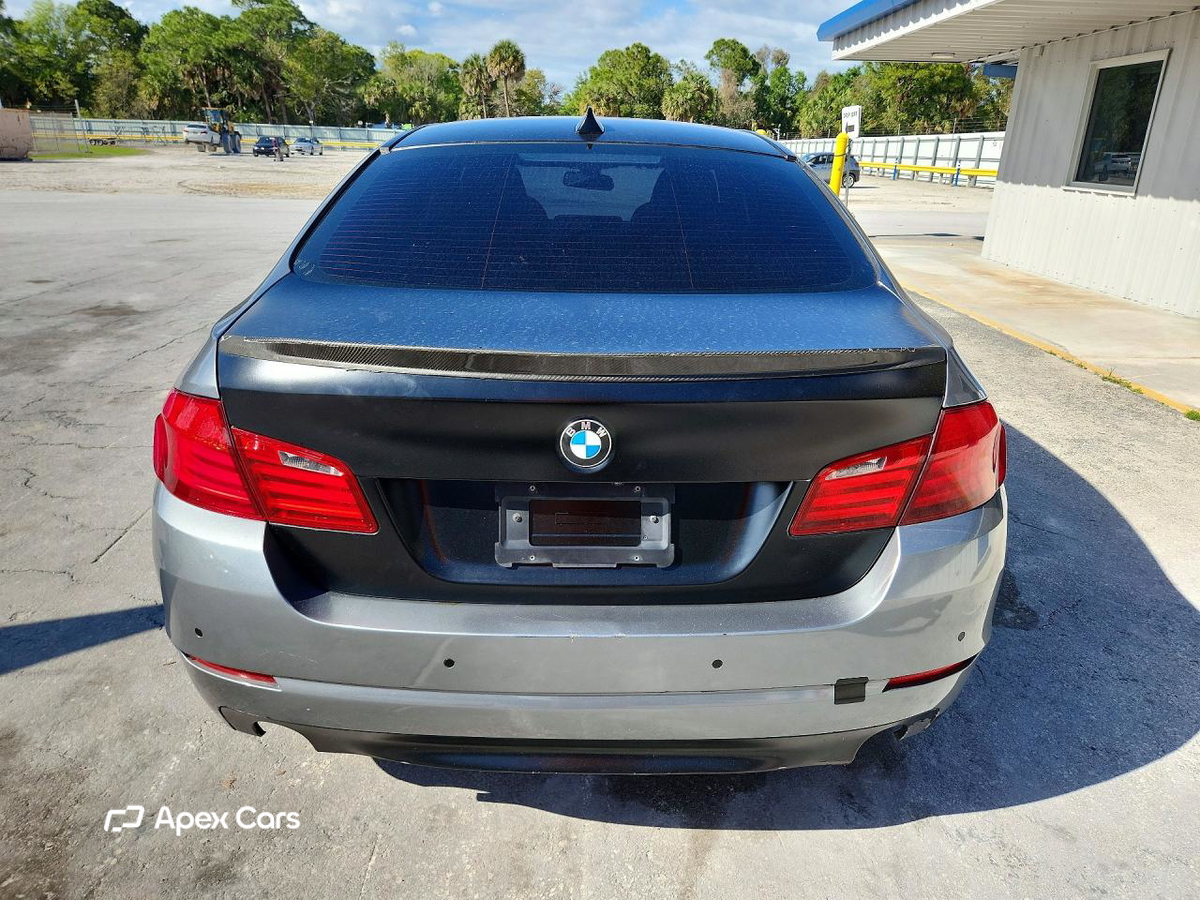 BMW Series 5 2011