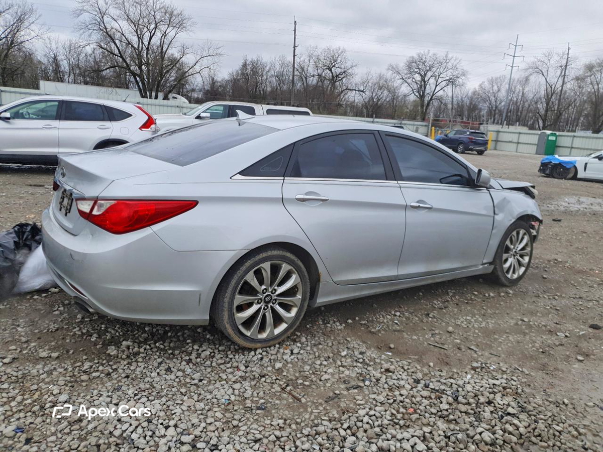 Hyundai Sonata 2011