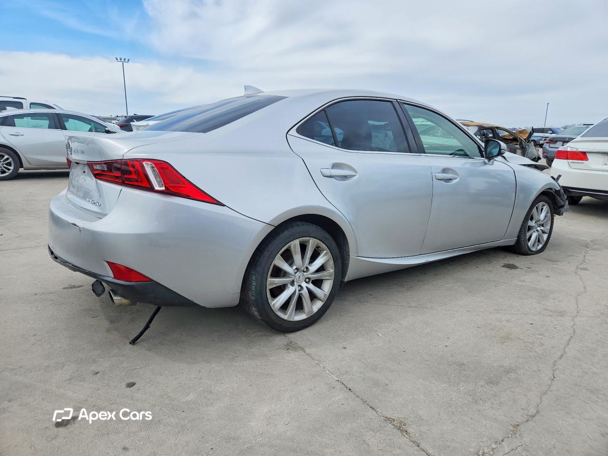 Lexus IS 2015
