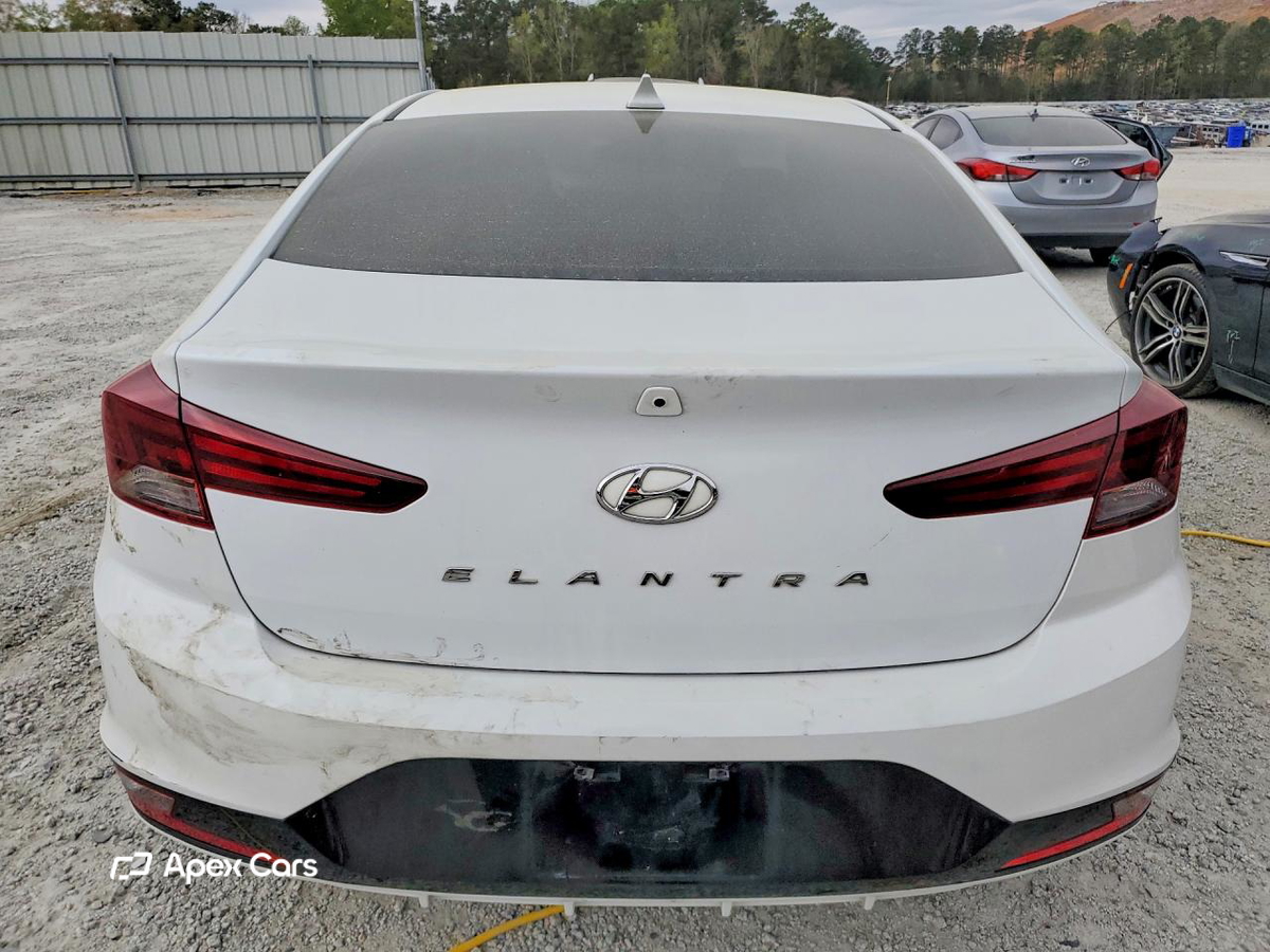 Hyundai Elantra 2020