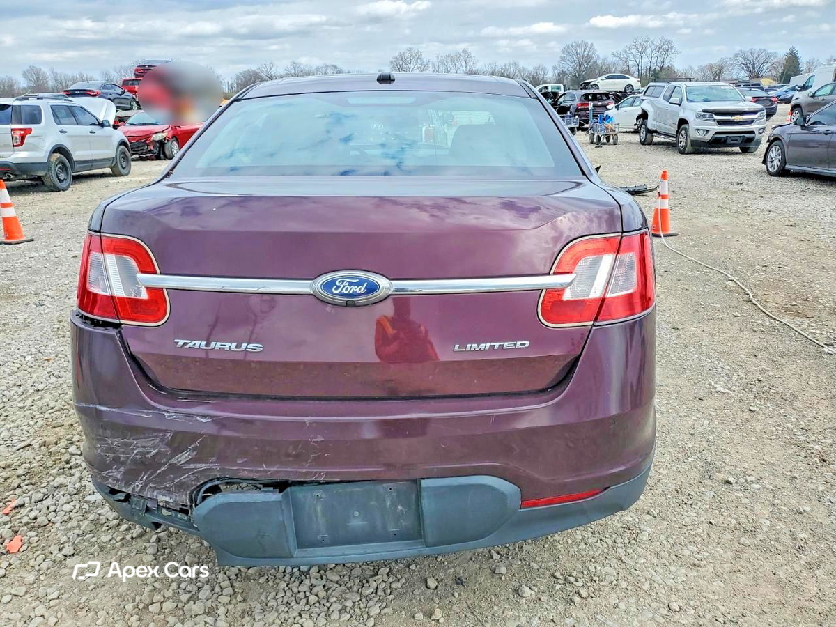 Ford Taurus 2011