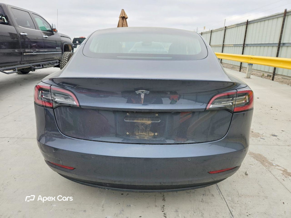 Tesla Model 3 2018