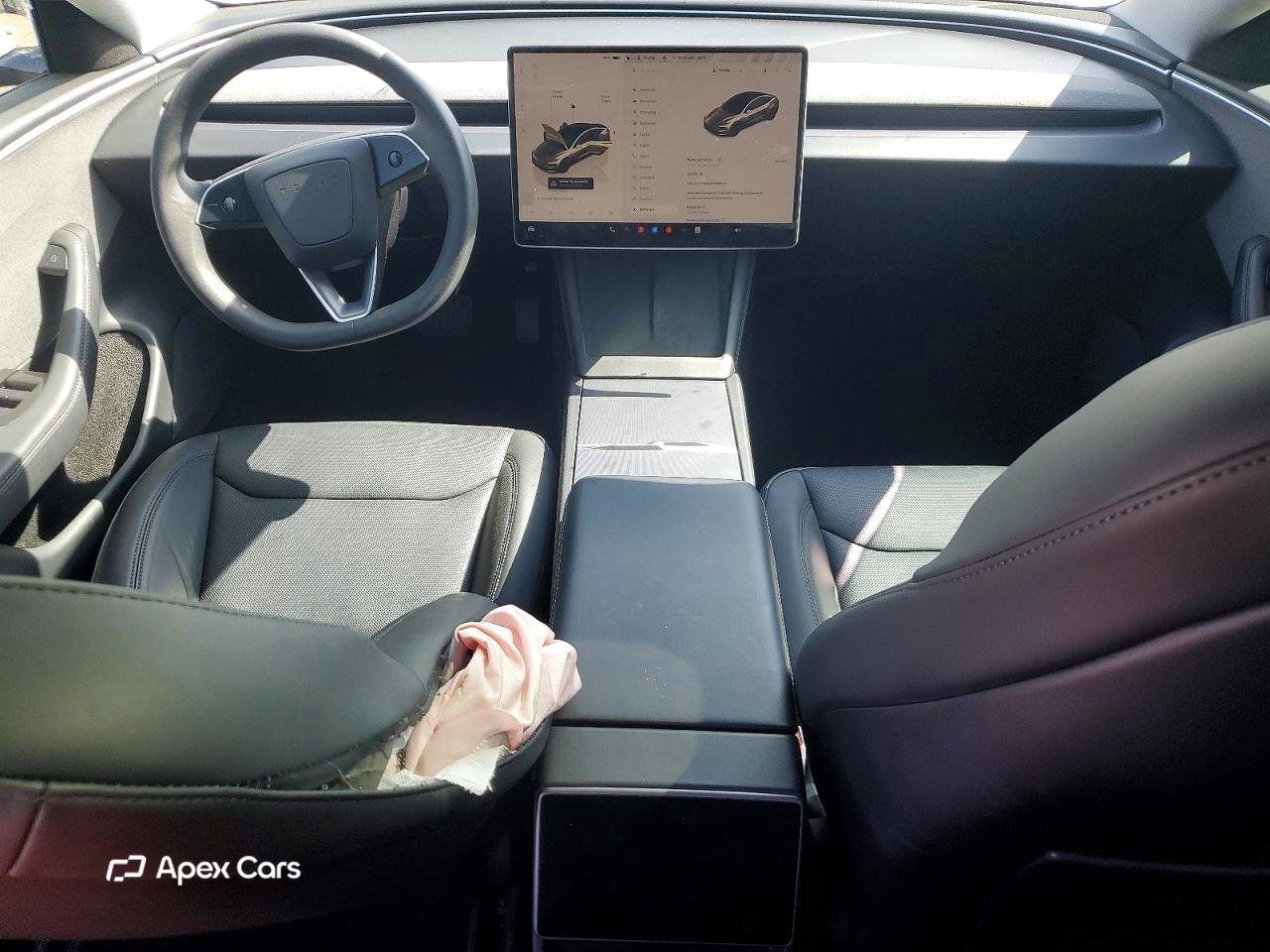 Tesla Model 3 2024