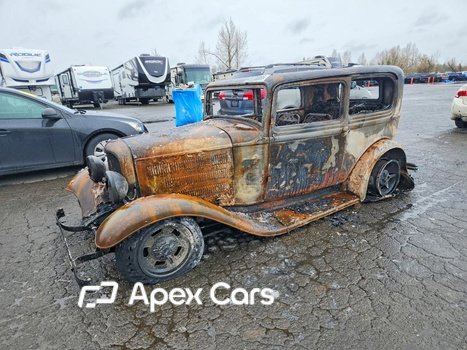 Ford  1932 - Image 1 of 12