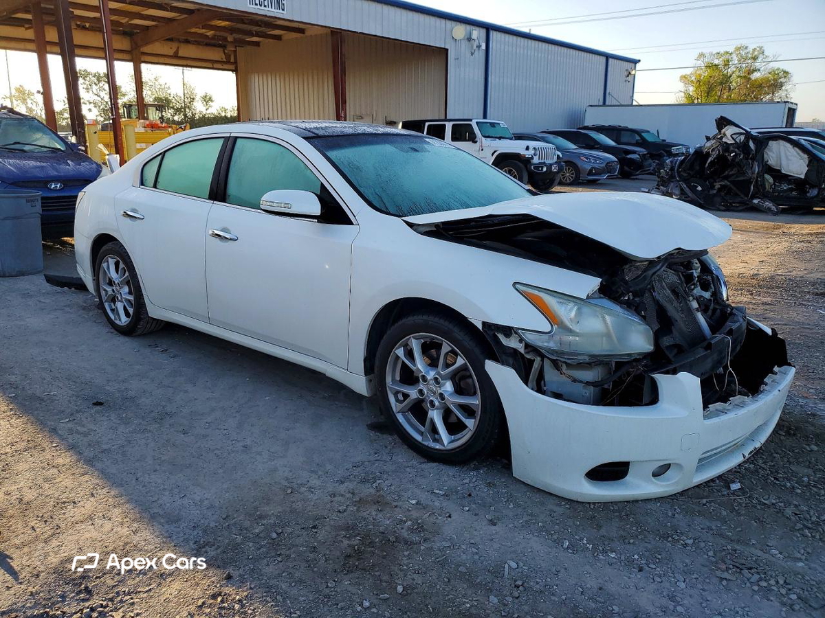 Nissan Maxima 2013