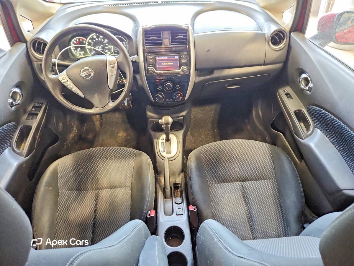 Nissan Versa 2015