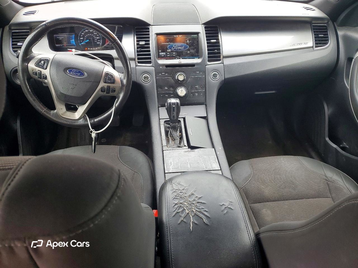 Ford Taurus 2015
