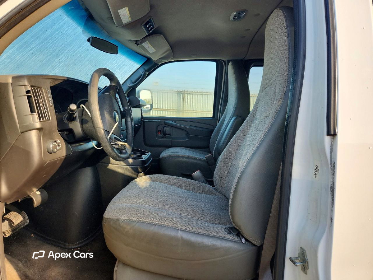 Chevrolet Express 2011