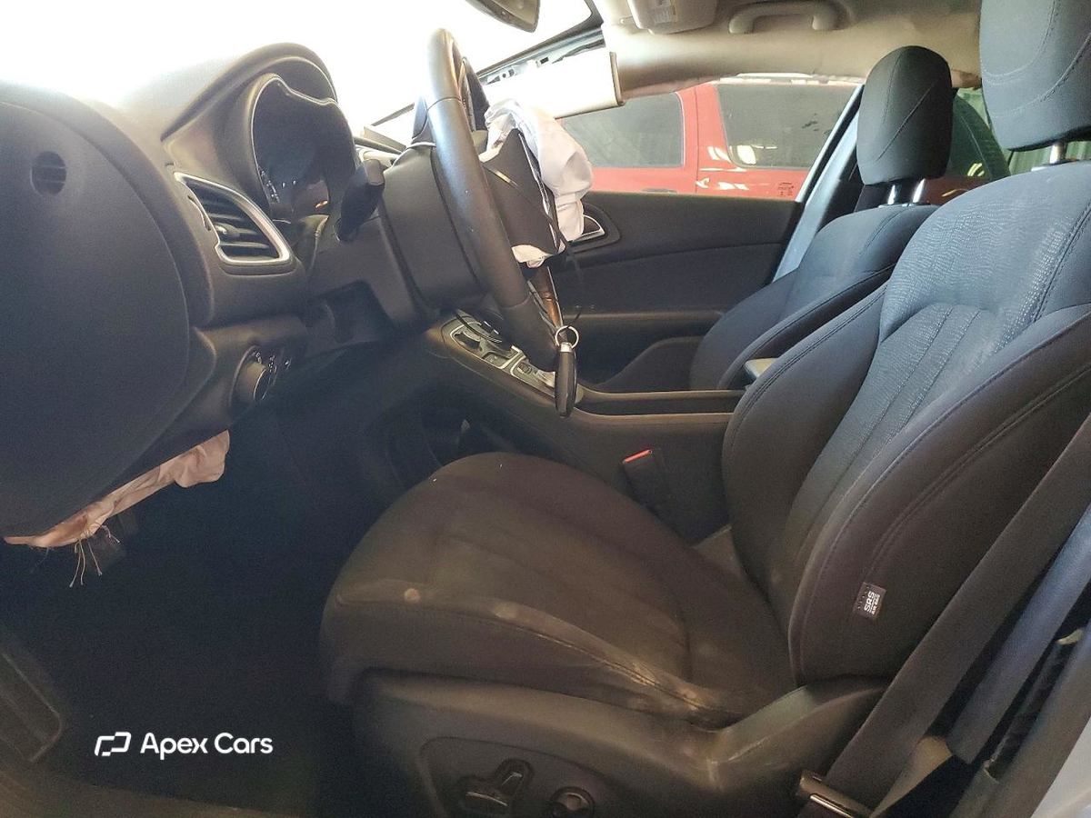 Chrysler 200 2015