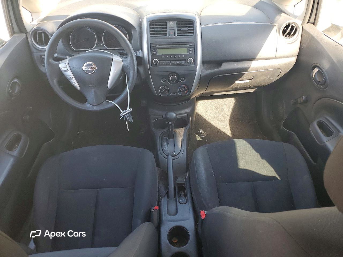 Nissan Versa 2016