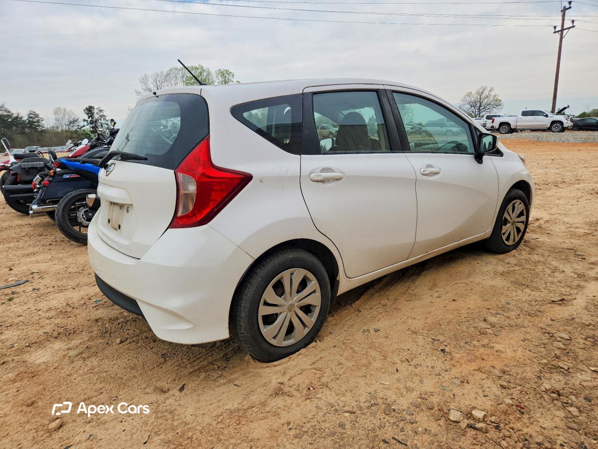 Nissan Versa 2018