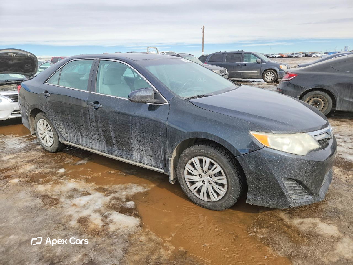 Toyota Camry 2012