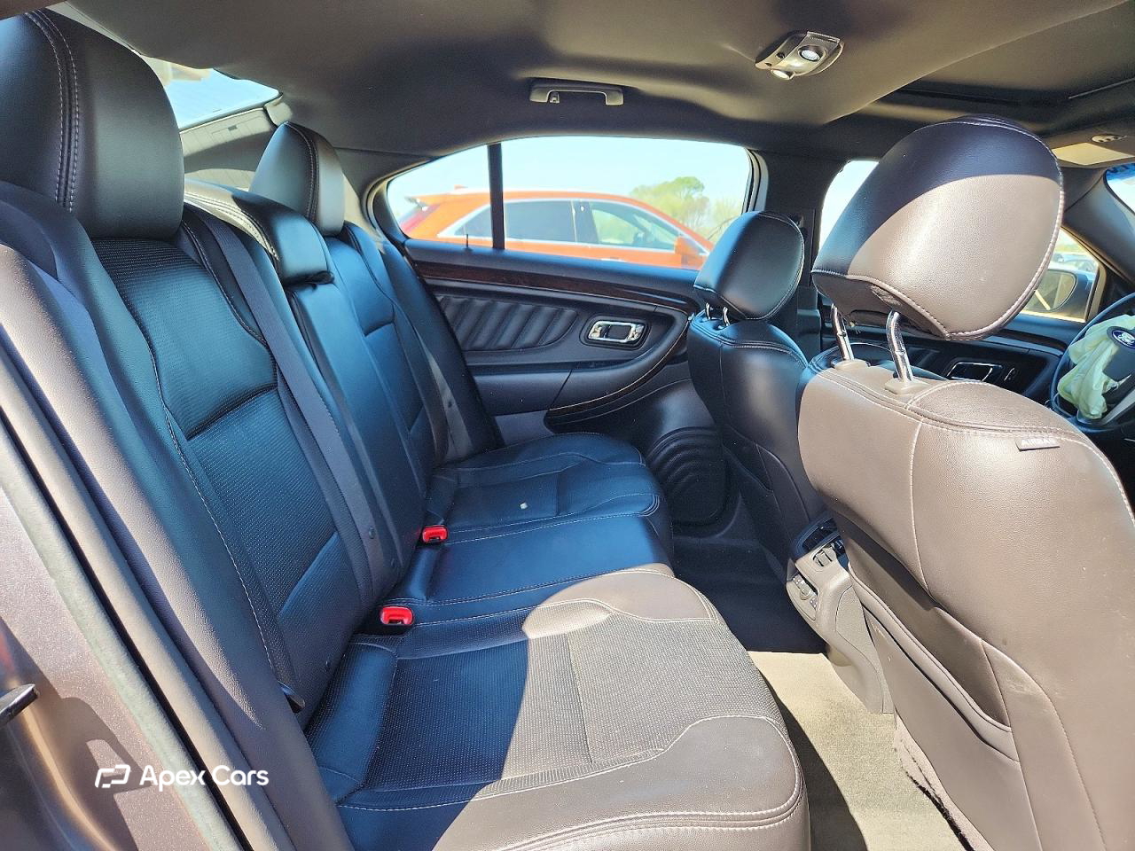 Ford Taurus 2014