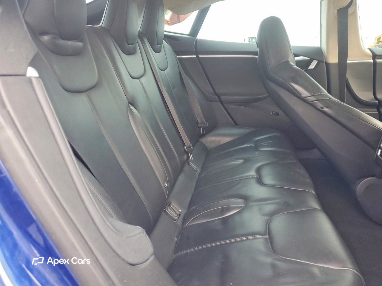 Tesla Model S 2015