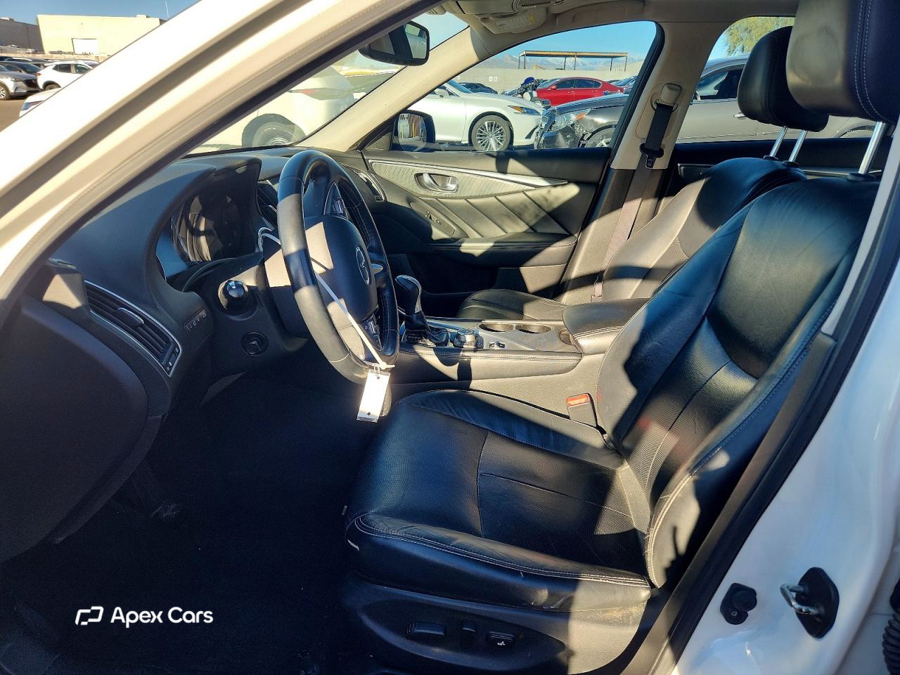 Infiniti Q50 2015