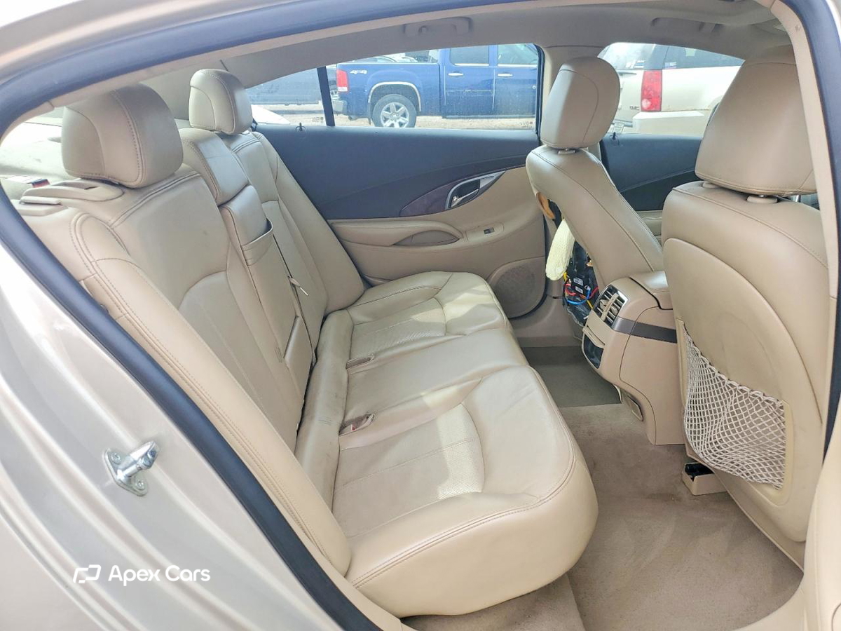 Buick LaCrosse 2011