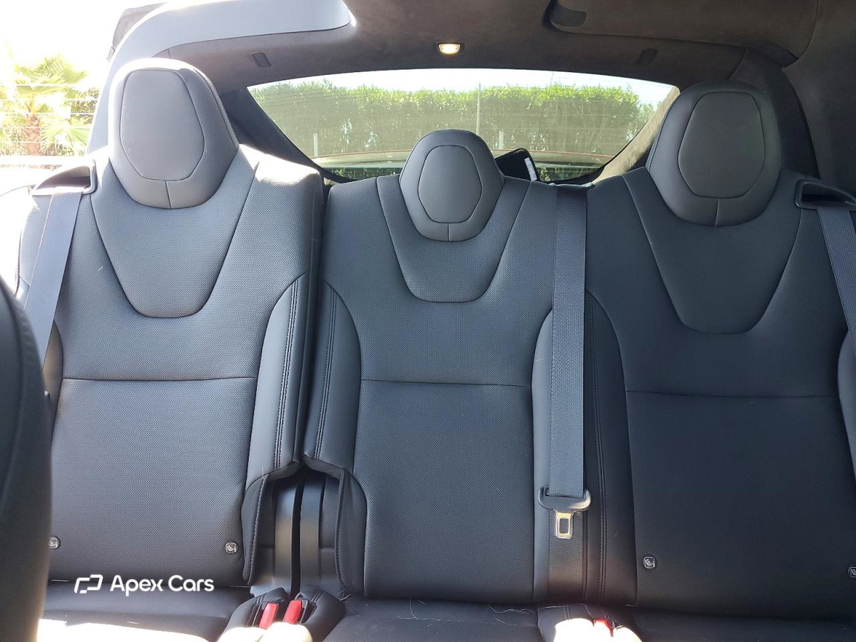 Tesla Model X 2022