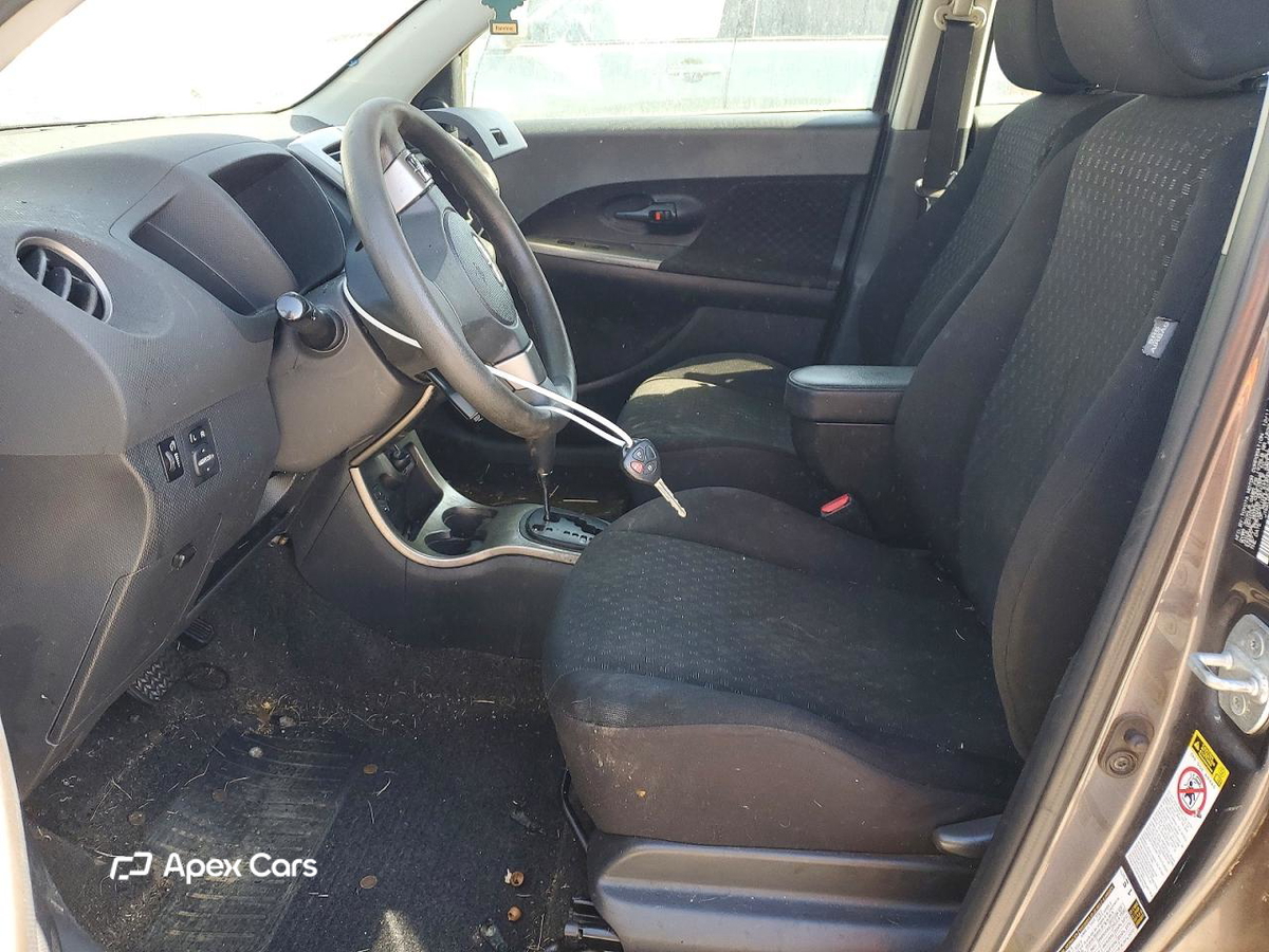 Scion xD 2012