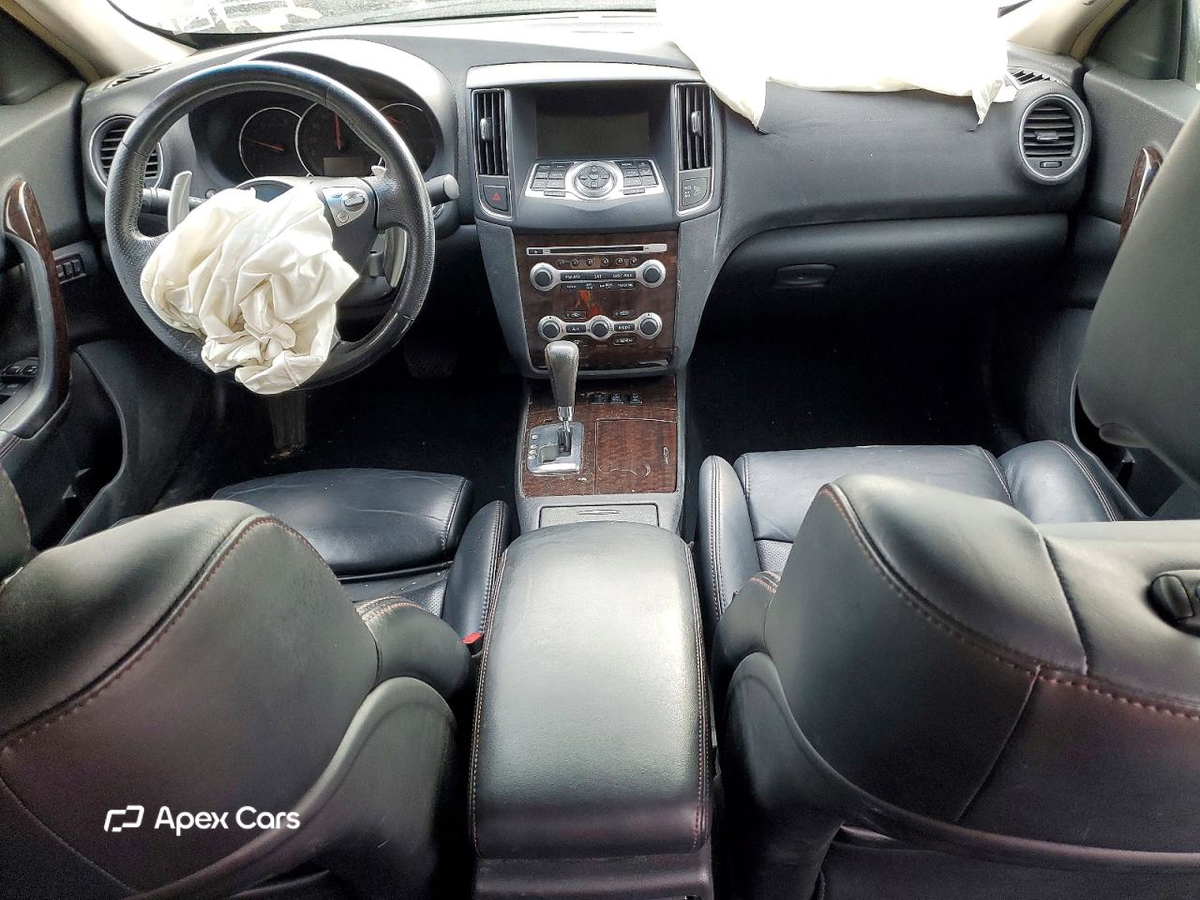 Nissan Maxima 2011