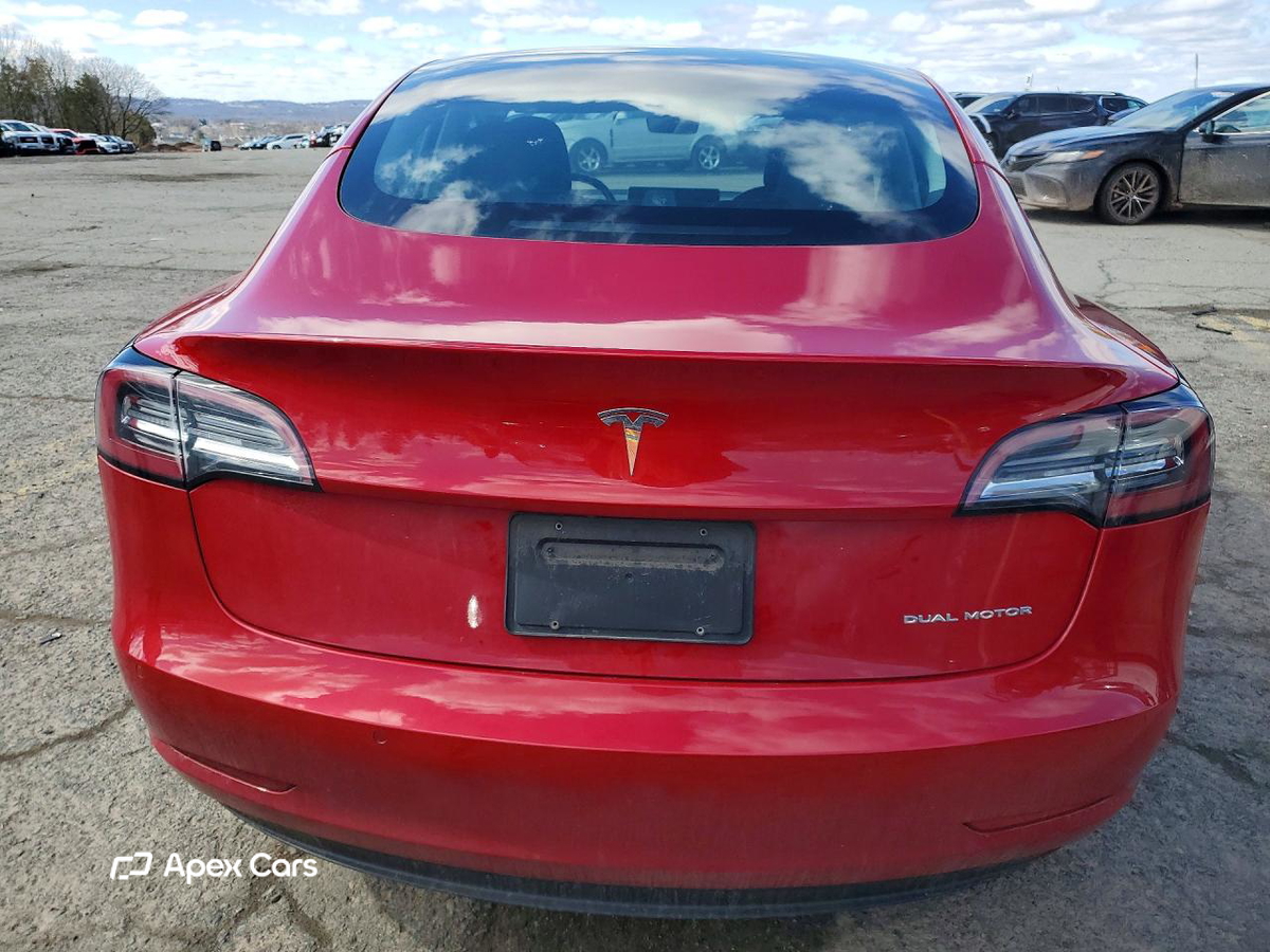 Tesla Model 3 2022