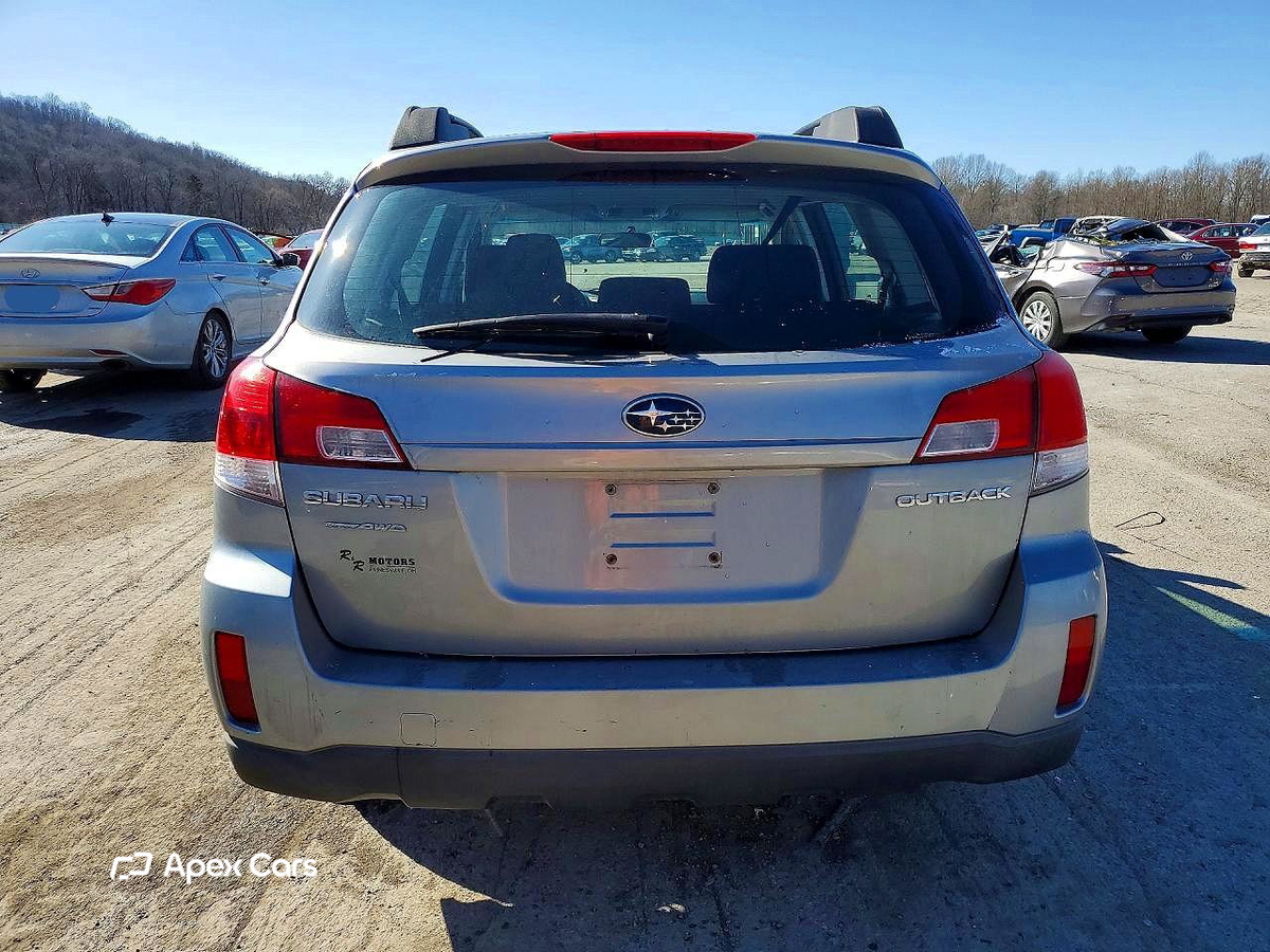 Subaru Outback 2011