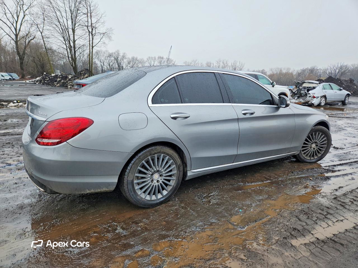 Mercedes-Benz  2015