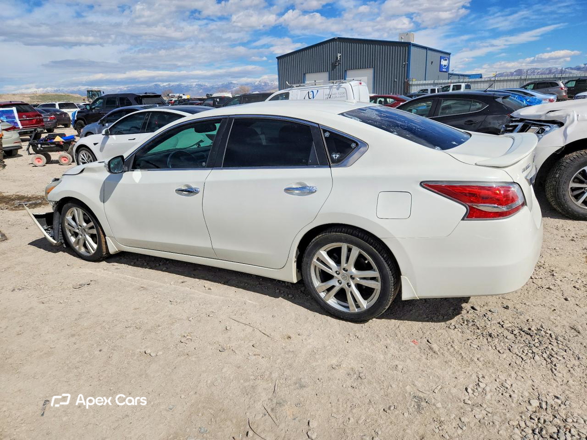 Nissan Altima 2015