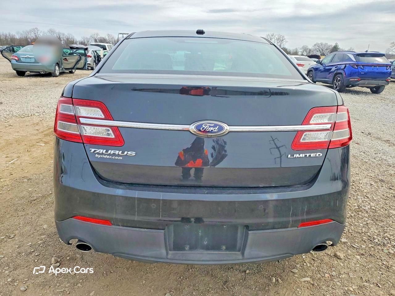 Ford Taurus 2013