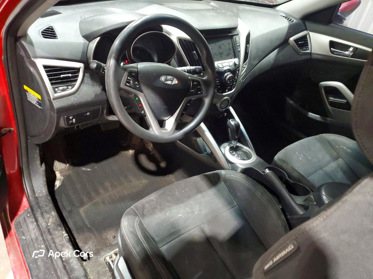 Hyundai Veloster 2013