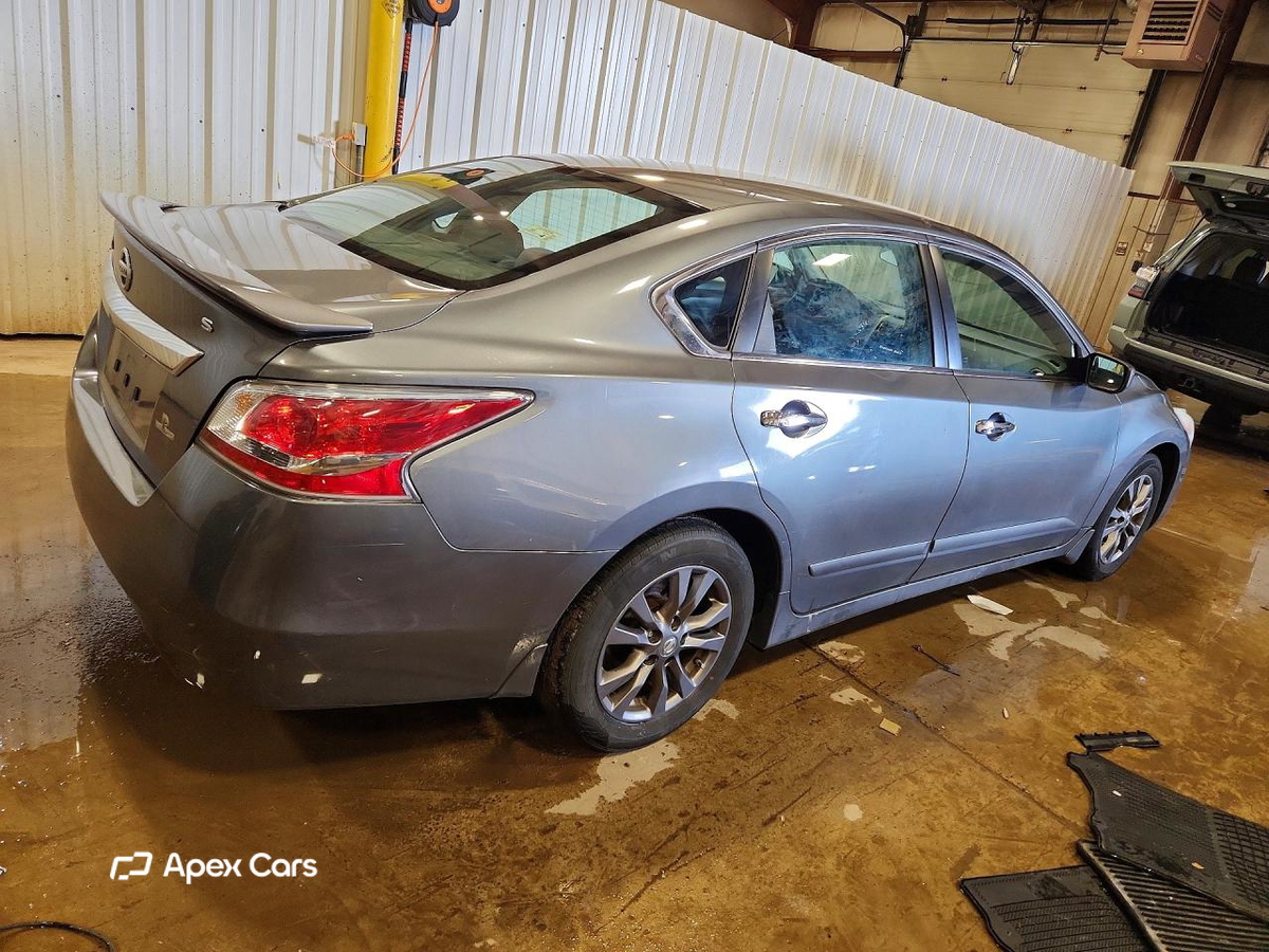 Nissan Altima 2015