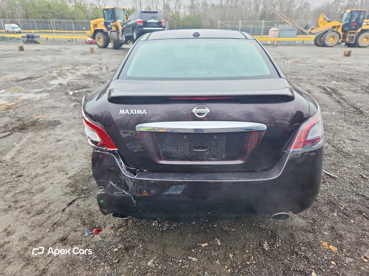 Nissan Maxima 2012