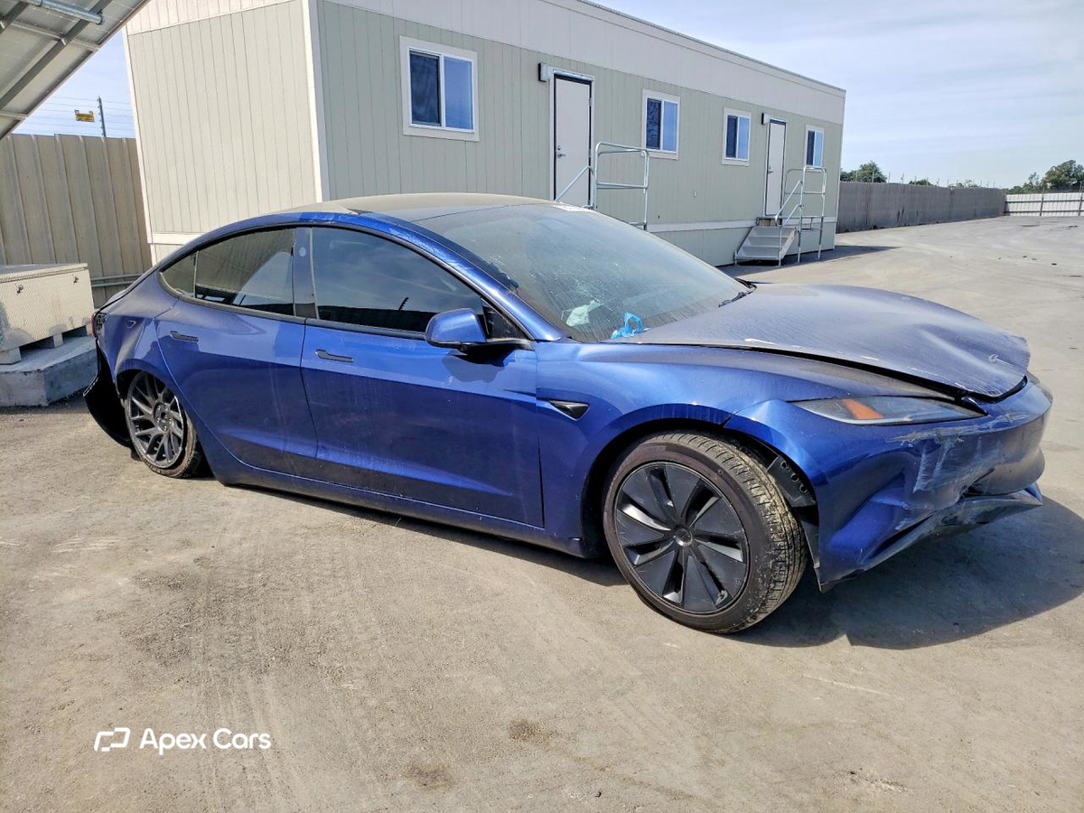Tesla Model 3 2024