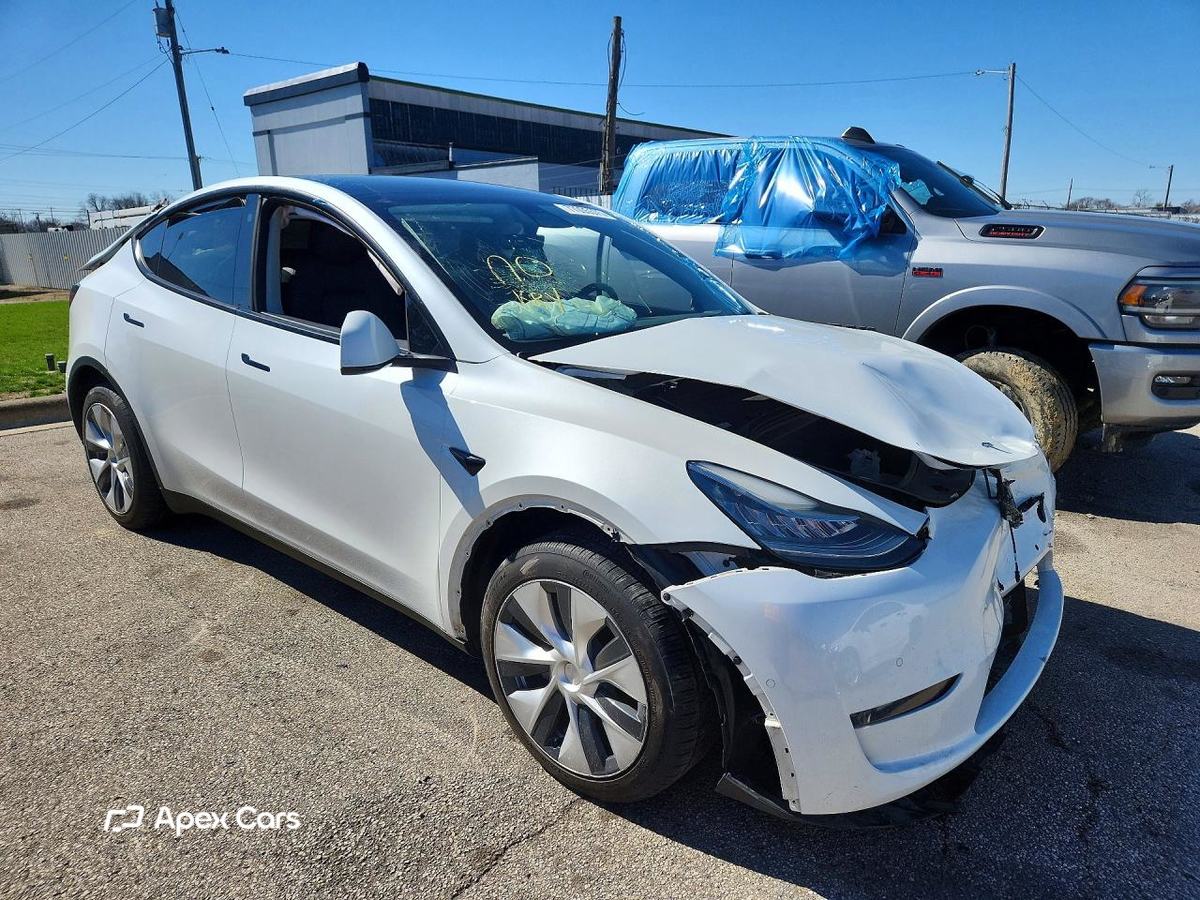 Tesla Model Y 2022