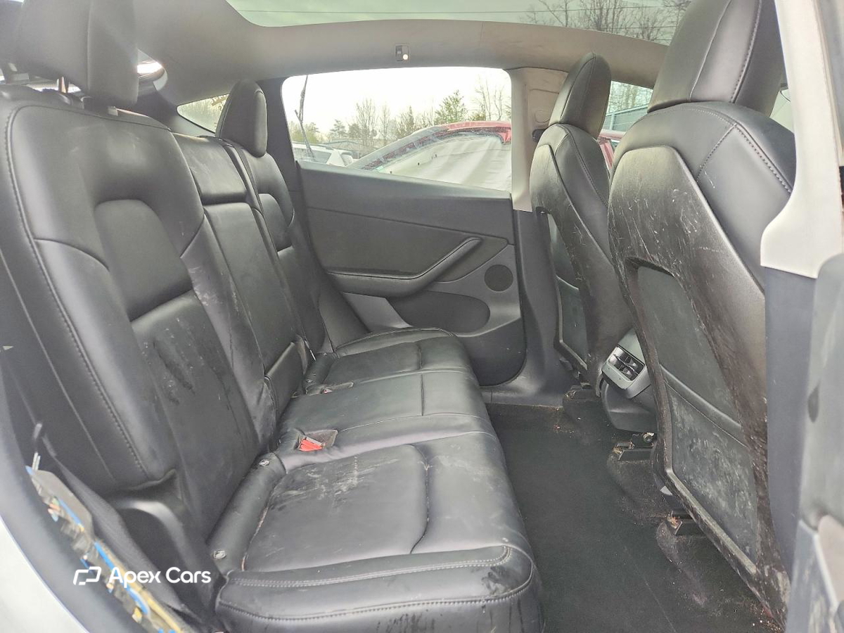 Tesla Model Y 2020