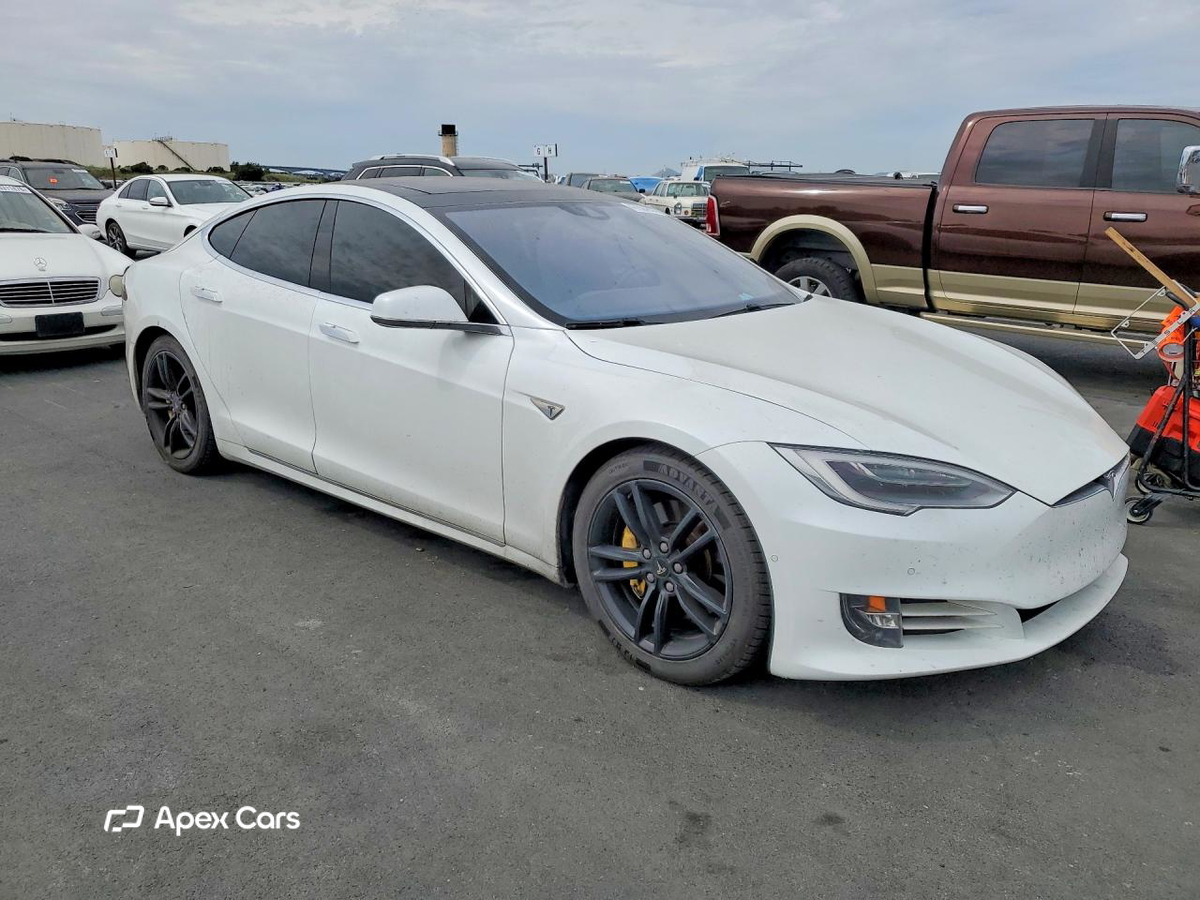 Tesla Model S 2016