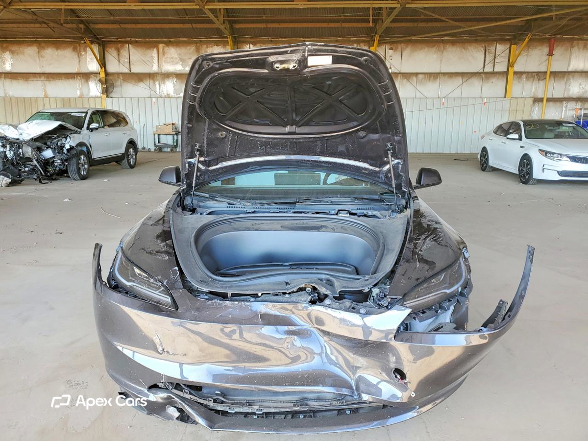 Tesla Model 3 2025