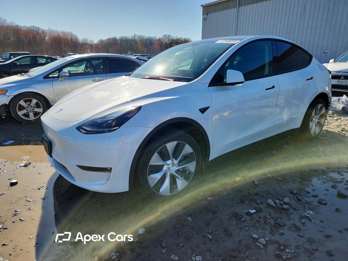 2023 Tesla Model Y - Image 1 of 5