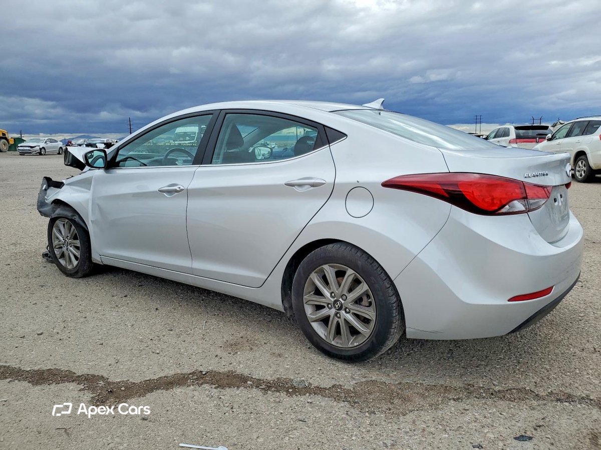 Hyundai Elantra 2015