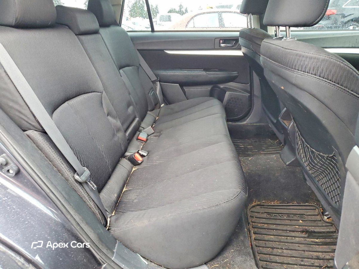 Subaru Outback 2011