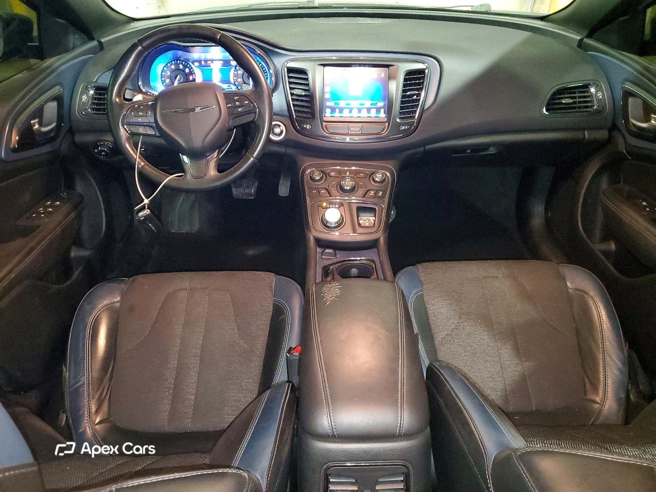 Chrysler 200 2015