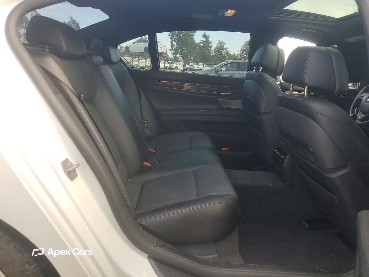 BMW Series 7 2014